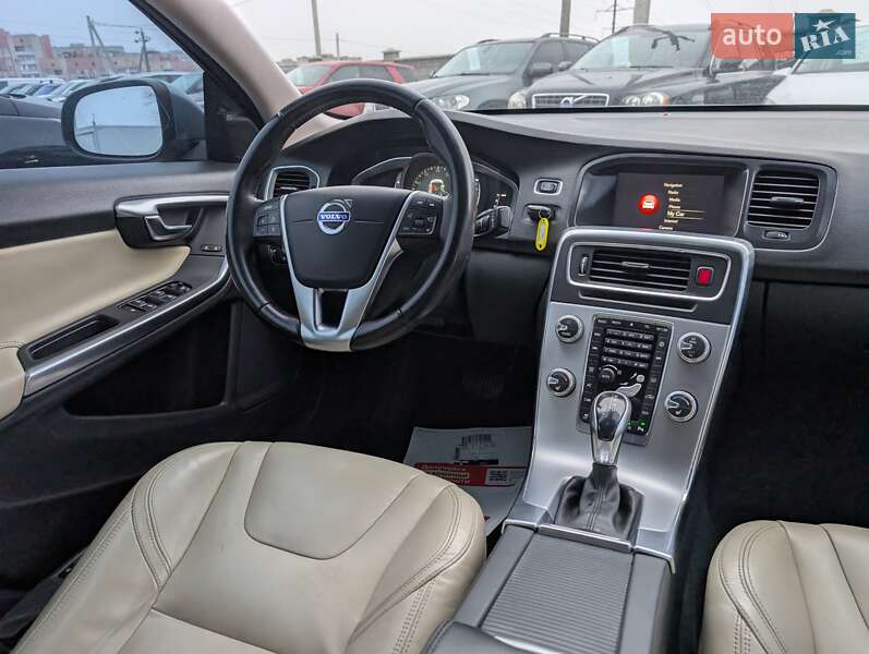 Седан Volvo S60 2017 в Ровно