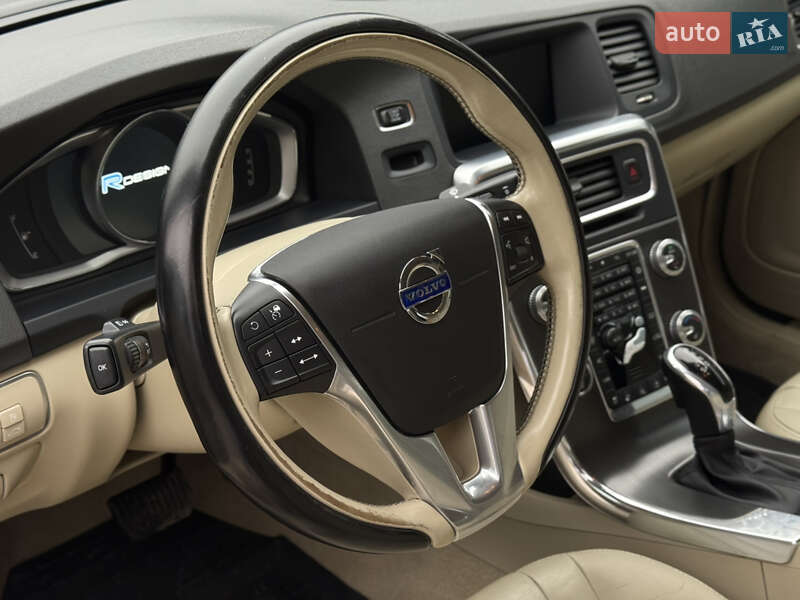 Седан Volvo S60 2014 в Ивано-Франковске фото 13 Седан Volvo S60 2014 в Ивано-Франковске