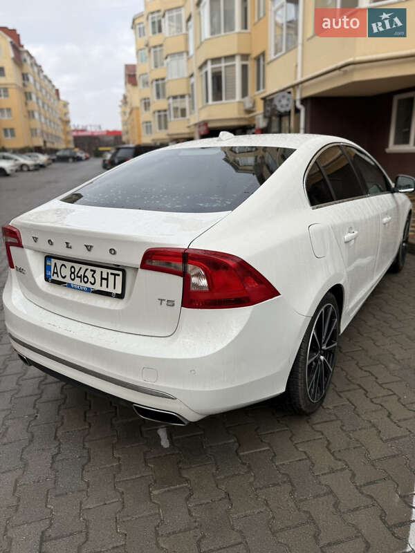 Седан Volvo S60 2016 в Софиевской Борщаговке фото 2 Седан Volvo S60 2016 в Софиевской Борщаговке