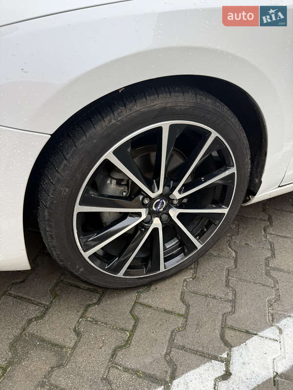 Седан Volvo S60 2016 в Софиевской Борщаговке фото 7 Седан Volvo S60 2016 в Софиевской Борщаговке
