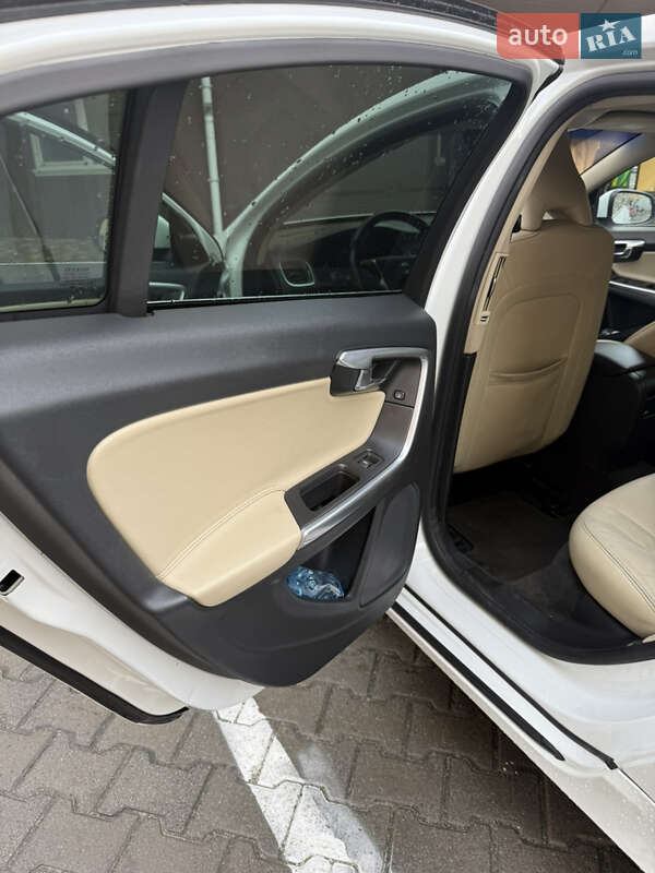 Седан Volvo S60 2016 в Софиевской Борщаговке фото 20 Седан Volvo S60 2016 в Софиевской Борщаговке