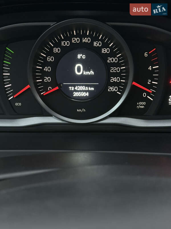 Седан Volvo S60 2013 в Киеве