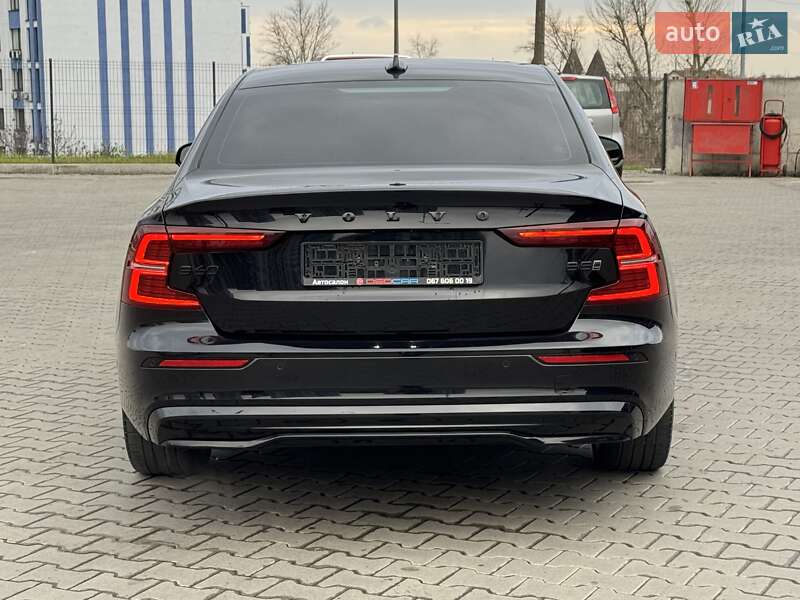 Седан Volvo S60 2024 в Киеве