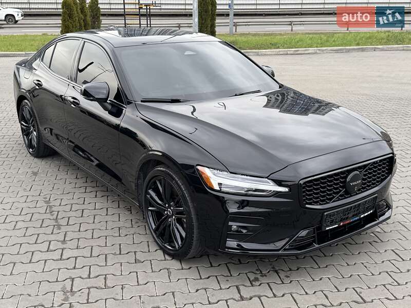 Седан Volvo S60 2024 в Киеве