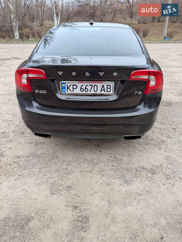 Седан Volvo S60 2013 в Запорожье