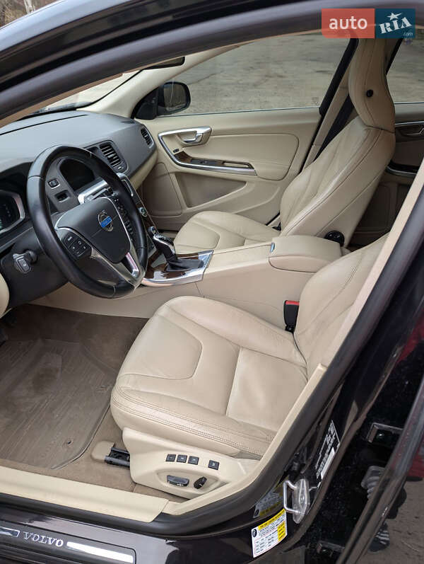 Седан Volvo S60 2013 в Запорожье