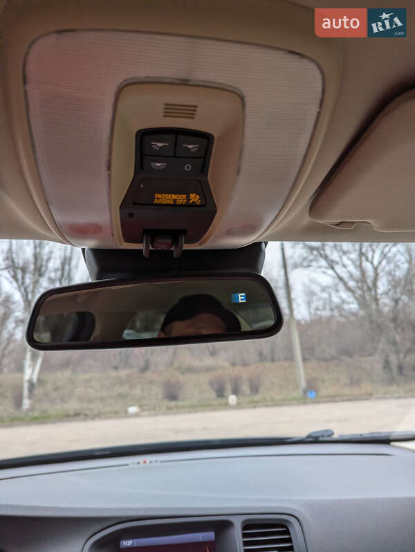 Седан Volvo S60 2013 в Запорожье