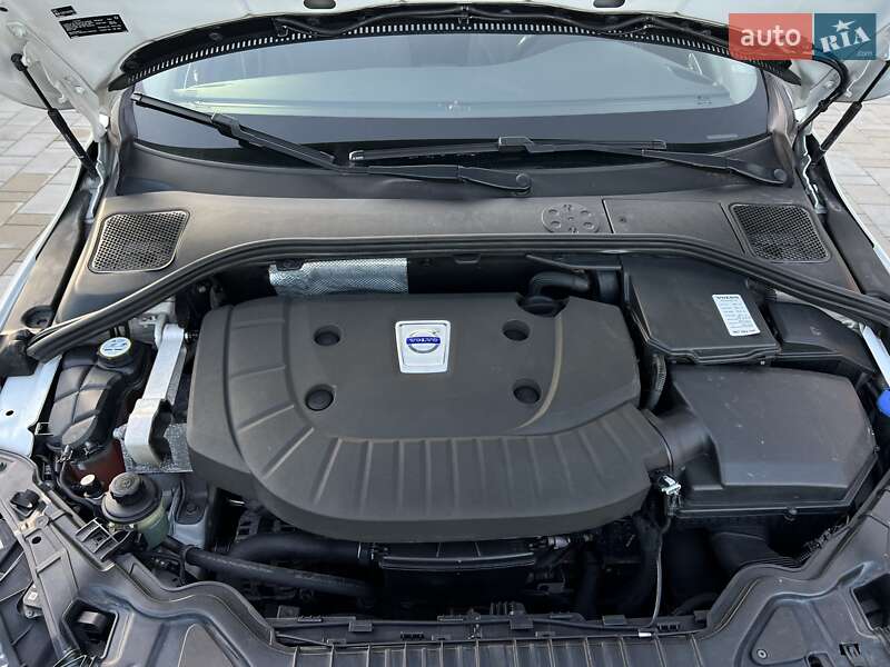 Седан Volvo S60 2015 в Луцке