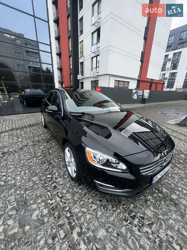 Седан Volvo S60 2014 в Львове