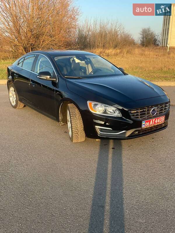 Седан Volvo S60 2016 в Житомире