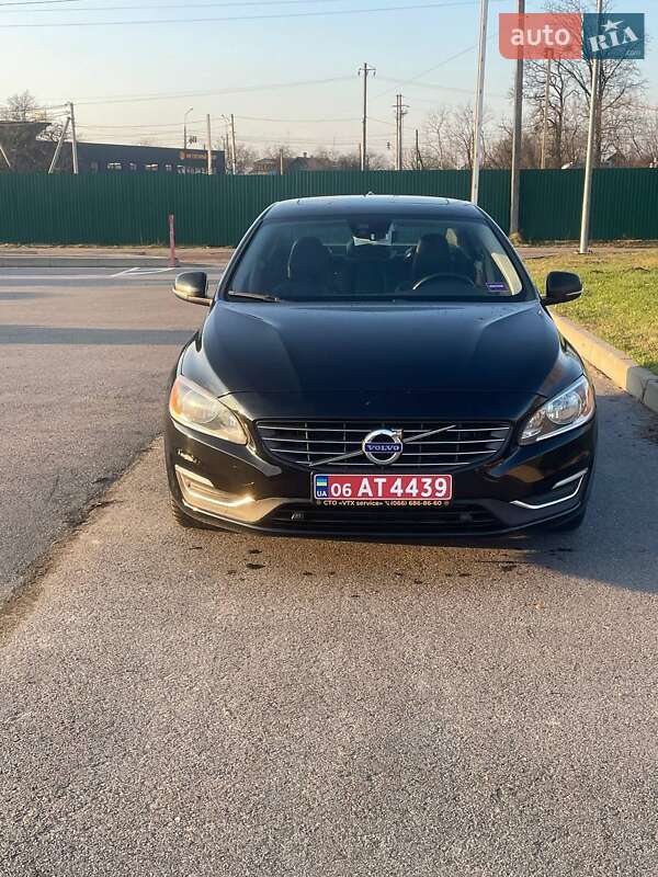 Седан Volvo S60 2016 в Житомире