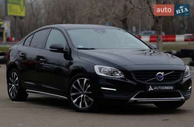 Седан Volvo S60 2017 в Киеве
