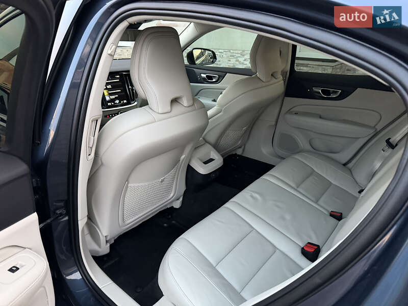 Седан Volvo S60 2021 в Луцьку