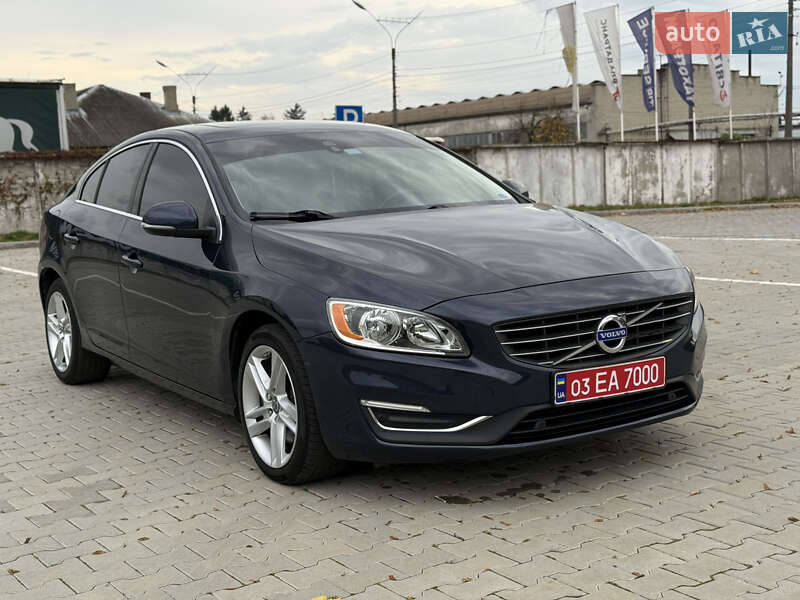 Седан Volvo S60 2014 в Нововолынске