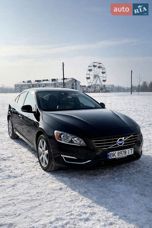 Седан Volvo S60 2015 в Ровно фото Седан Volvo S60 2015 в Ровно