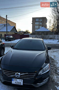 Седан Volvo S60 2014 в Черкассах