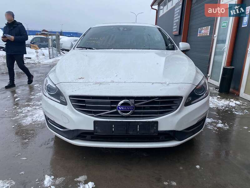 Седан Volvo S60 2018 в Львове