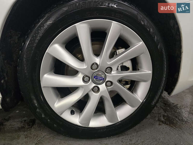 Седан Volvo S60 2015 в Житомире