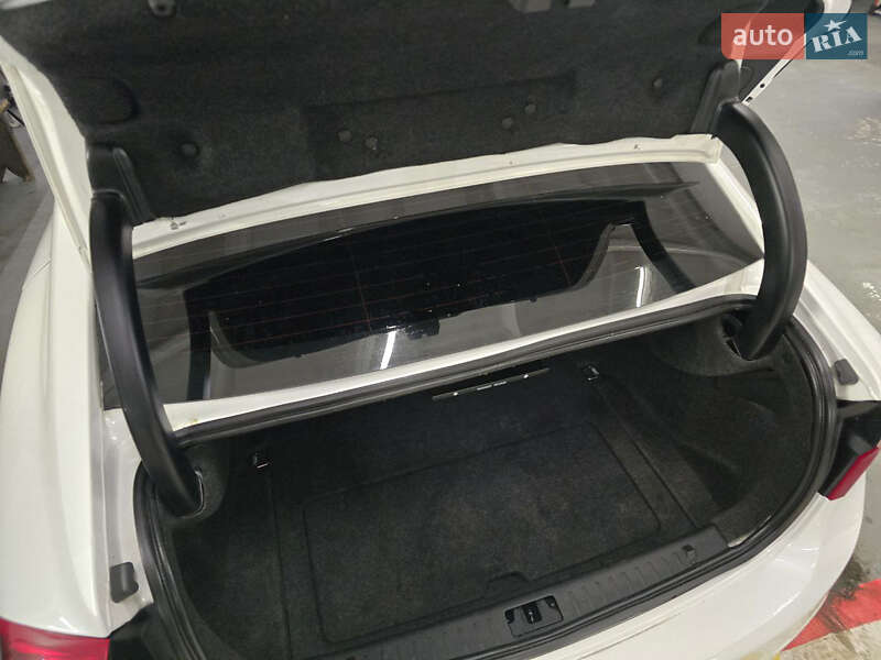 Седан Volvo S60 2015 в Житомире