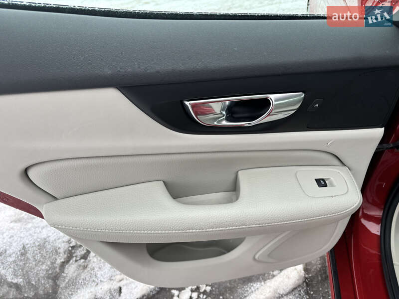 Седан Volvo S60 2020 в Киеве фото 10 Седан Volvo S60 2020 в Киеве