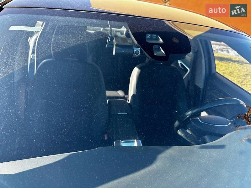 Седан Volvo S60 2014 в Киеве