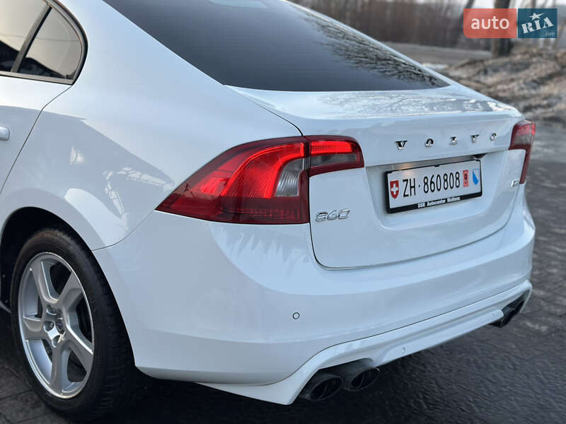 Седан Volvo S60 2010 в Радивилове