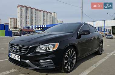 Седан Volvo S60 2014 в Киеве
