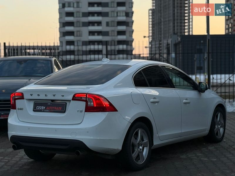 Седан Volvo S60 2013 в Киеве