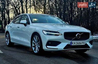 Седан Volvo S60 2020 в Киеве