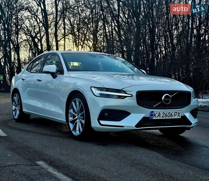 Седан Volvo S60 2020 в Киеве