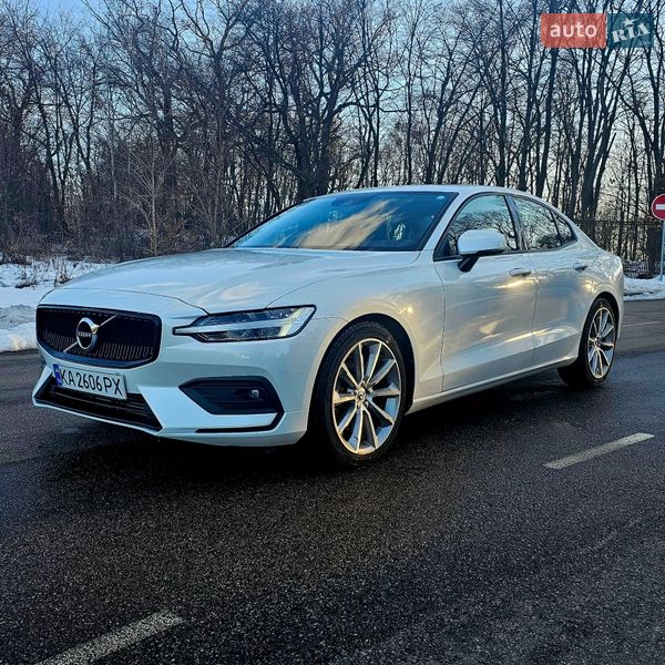 Седан Volvo S60 2020 в Киеве