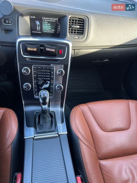 Седан Volvo S60 2014 в Тернополе