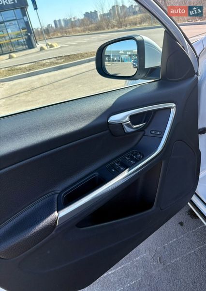 Седан Volvo S60 2013 в Киеве