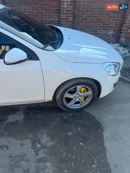 Седан Volvo S60 2012 в Киеве