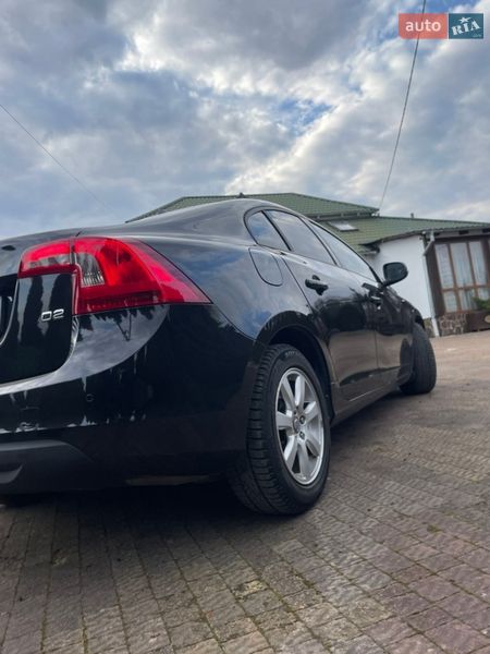 Седан Volvo S60 2012 в Калуше