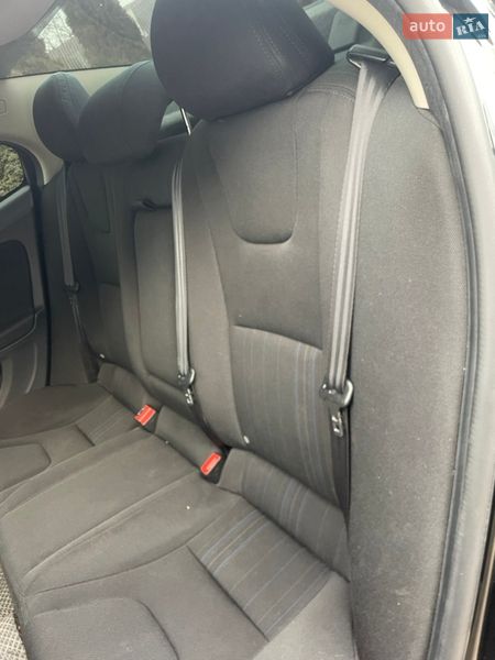 Седан Volvo S60 2012 в Калуше