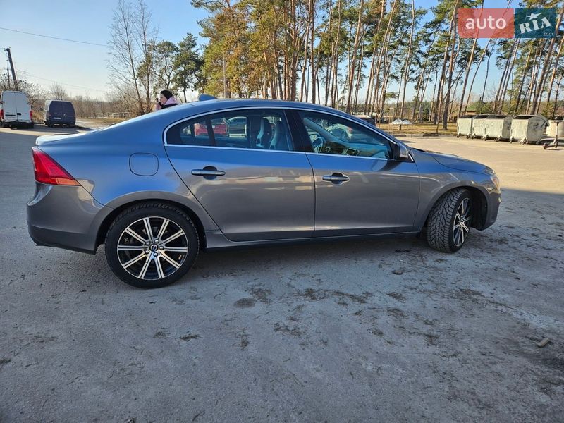 Седан Volvo S60 2016 в Харькове
