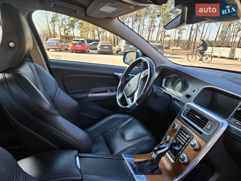 Седан Volvo S60 2016 в Харькове