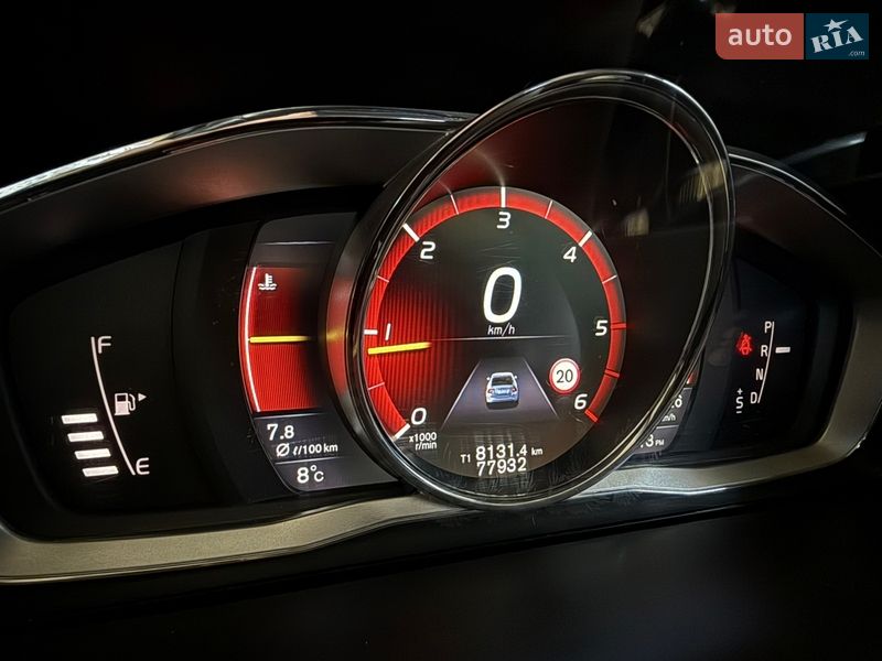 Седан Volvo S60 2016 в Киеве