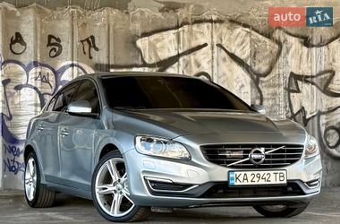 Седан Volvo S60 2016 в Києві