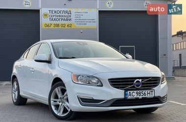 Седан Volvo S60 2014 в Нововолинську
