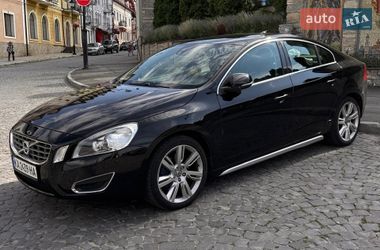 Седан Volvo S60 2012 в Киеве