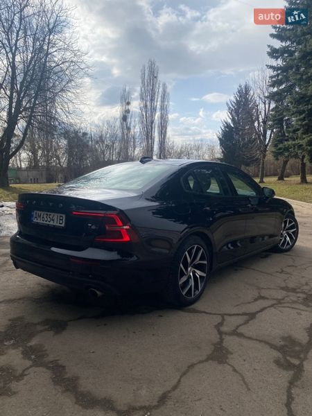 Седан Volvo S60 2019 в Житомирі