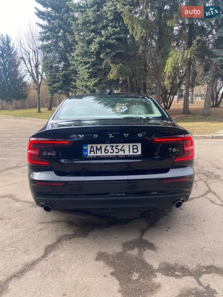 Седан Volvo S60 2019 в Житомирі