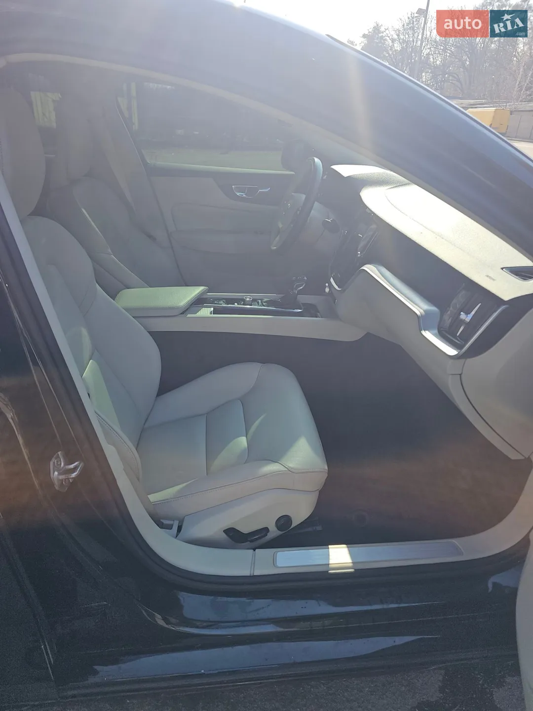 2019 Volvo S60 - мініатюра 10