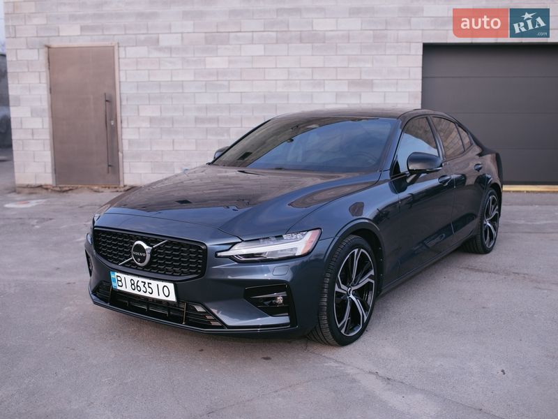 Volvo S60 2023