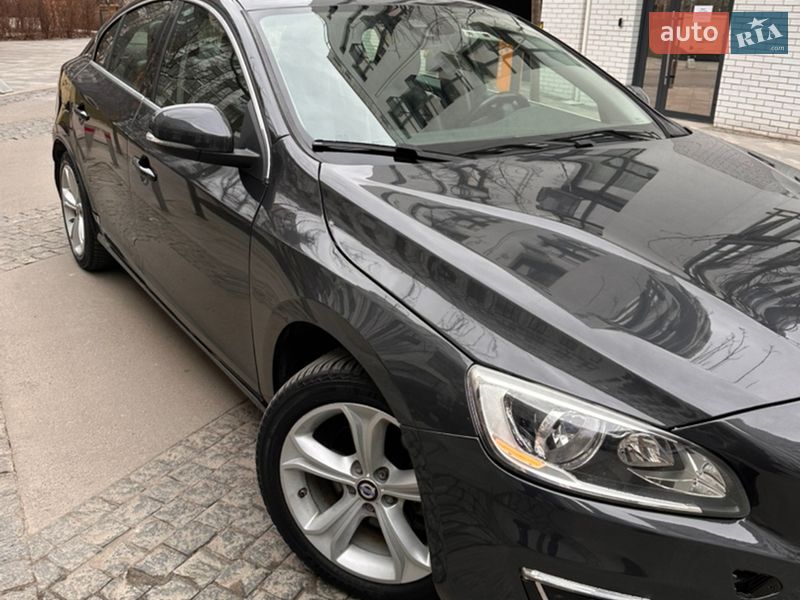 Седан Volvo S60 2015 в Киеве фото 11 Седан Volvo S60 2015 в Киеве