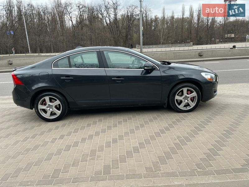 Седан Volvo S60 2011 в Киеве фото 4 Седан Volvo S60 2011 в Киеве