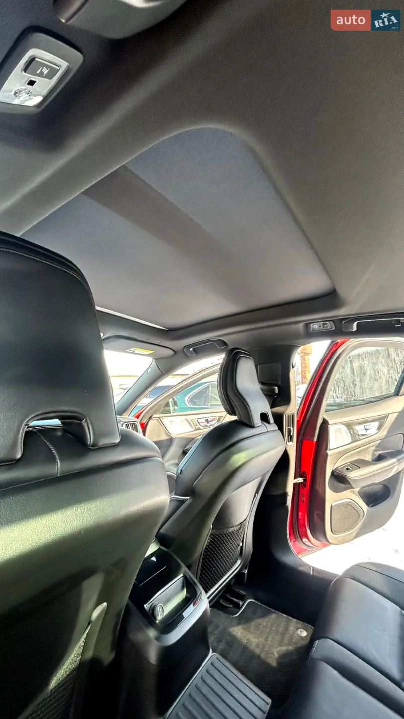2019 Volvo S60 - мініатюра 3