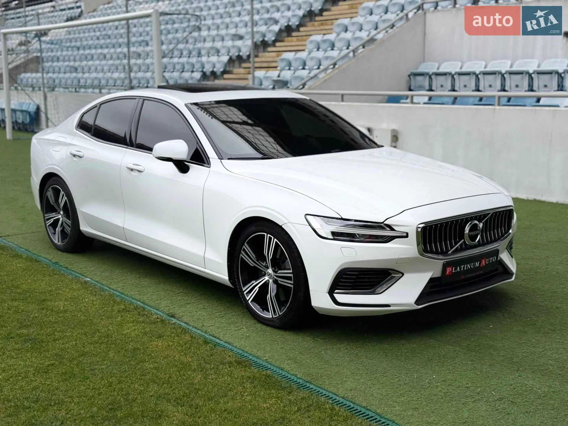 Volvo S60 2020 VIN 7JRZSBMVDLG035120 фото оголошення 4 з 64